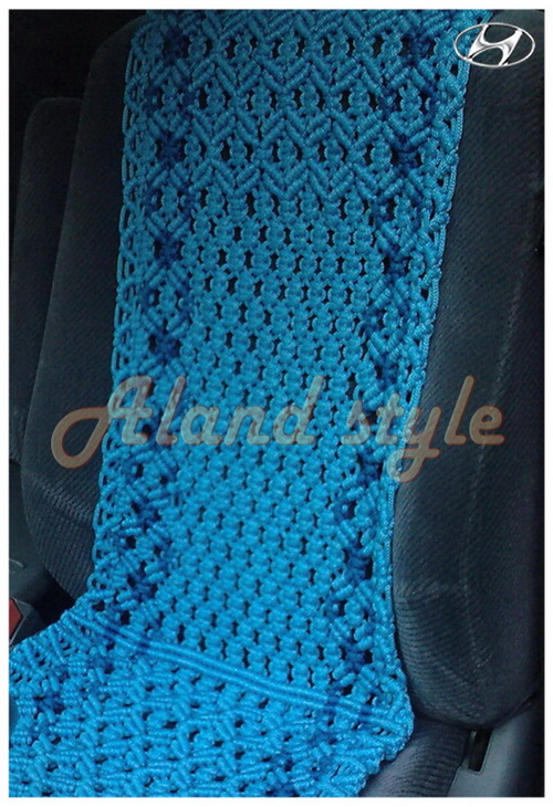 Оригинальный подарок водителю - голубые плетеные накидки