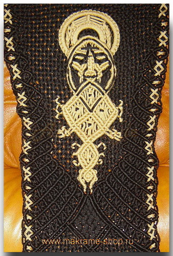 Узор плетеных накидок с эмблемой Велес
